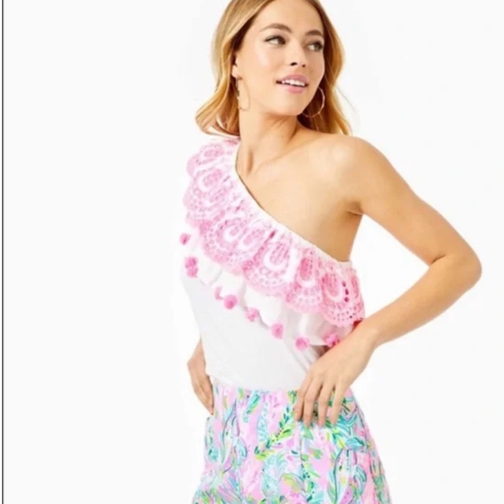 Lilly Pulitzer White Top with Pink Details - Picture 2 of 7